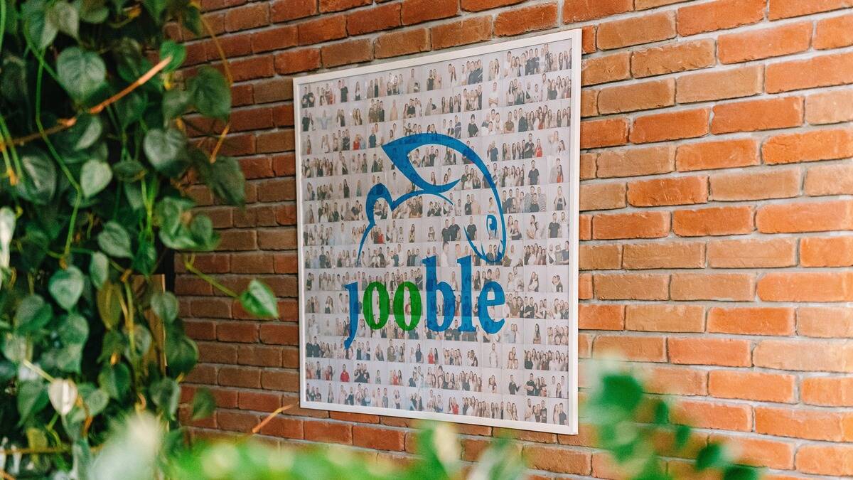 چرا باید از سایت جوبل (Jooble) پروژه فریلنسری بگیرم؟