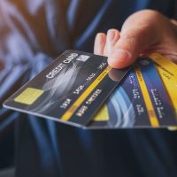 1. کارت اعتباری یا credit card